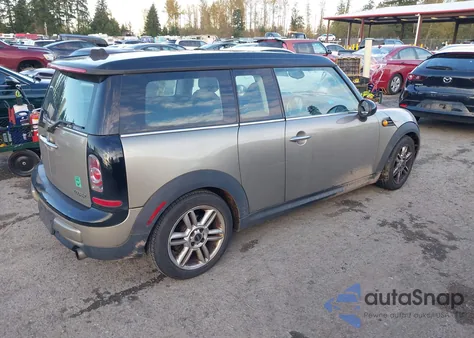 2011 Mini Cooper Clubman из США, поврежденный, VIN WMWZF3C56BTY00069